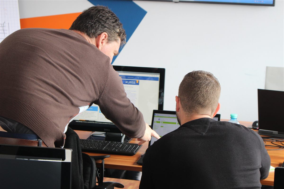 Gemeinsames Arbeiten und Lernen bei ppedv